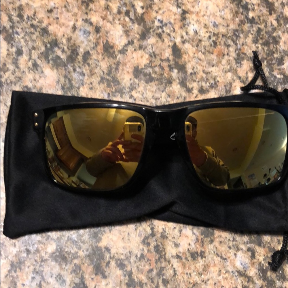 Oakley Holbrook Shaun White